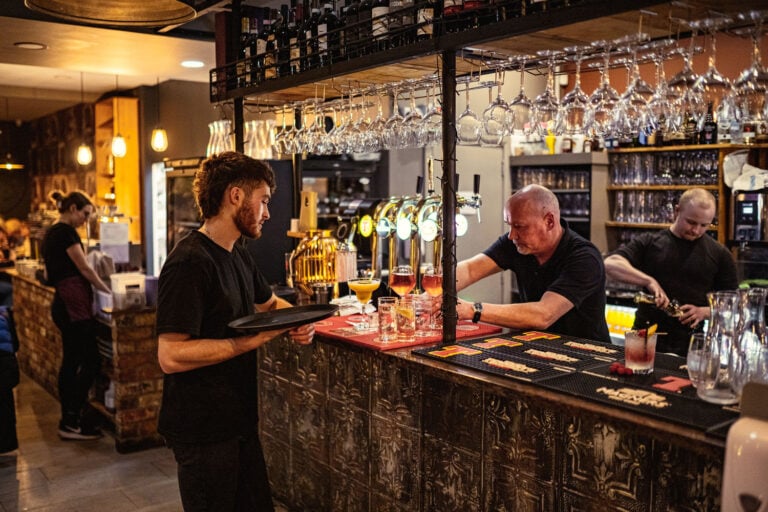 The bar at Amici Portstewart