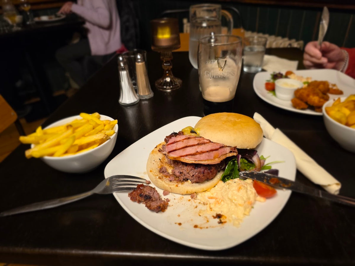 Groucho's On The Square